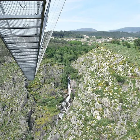 Casa rural Coliving The Valley Portugal Countryside Retreat For Digital Nomads And Hiking Lovers - Private Bedrooms With Shared Bathrooms, Shared Kitchen, And Coworking Space *