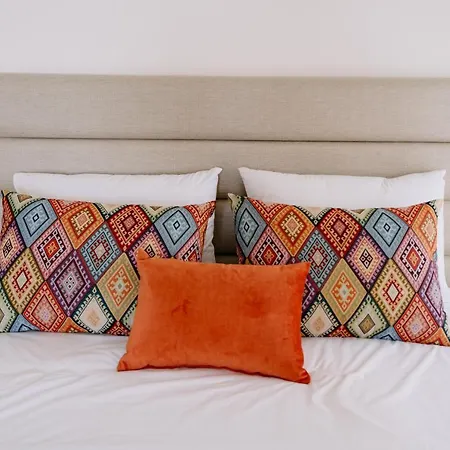 Casa rural Coliving The Valley Portugal Countryside Retreat For Digital Nomads And Hiking Lovers - Private Bedrooms With Shared Bathrooms, Shared Kitchen, And Coworking Space