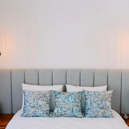 Casa rural Coliving The Valley Portugal Countryside Retreat For Digital Nomads And Hiking Lovers - Private Bedrooms With Shared Bathrooms, Shared Kitchen, And Coworking Space Vale de Cambra