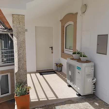 Casa rural Coliving The Valley Portugal Countryside Retreat For Digital Nomads And Hiking Lovers - Private Bedrooms With Shared Bathrooms, Shared Kitchen, And Coworking Space *