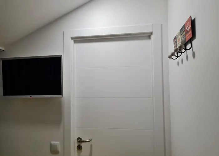 Coliving The Valley Portugal Countryside Retreat For Digital Nomads And Remote Workers Casa de Campo *