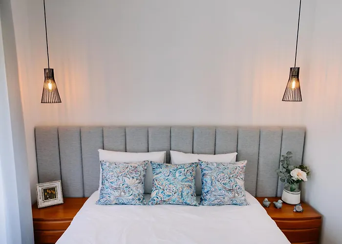 Coliving The Valley Portugal Countryside Retreat For Digital Nomads And Remote Workers *