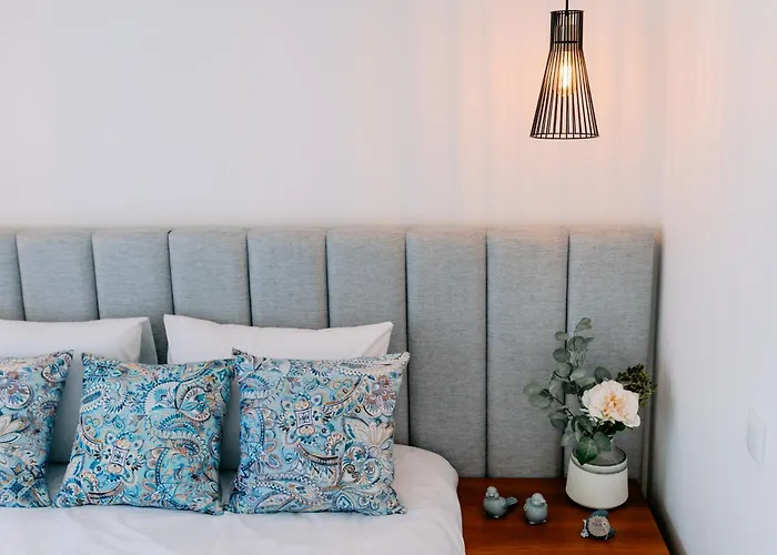 Coliving The Valley Portugal Countryside Retreat For Digital Nomads And Remote Workers *